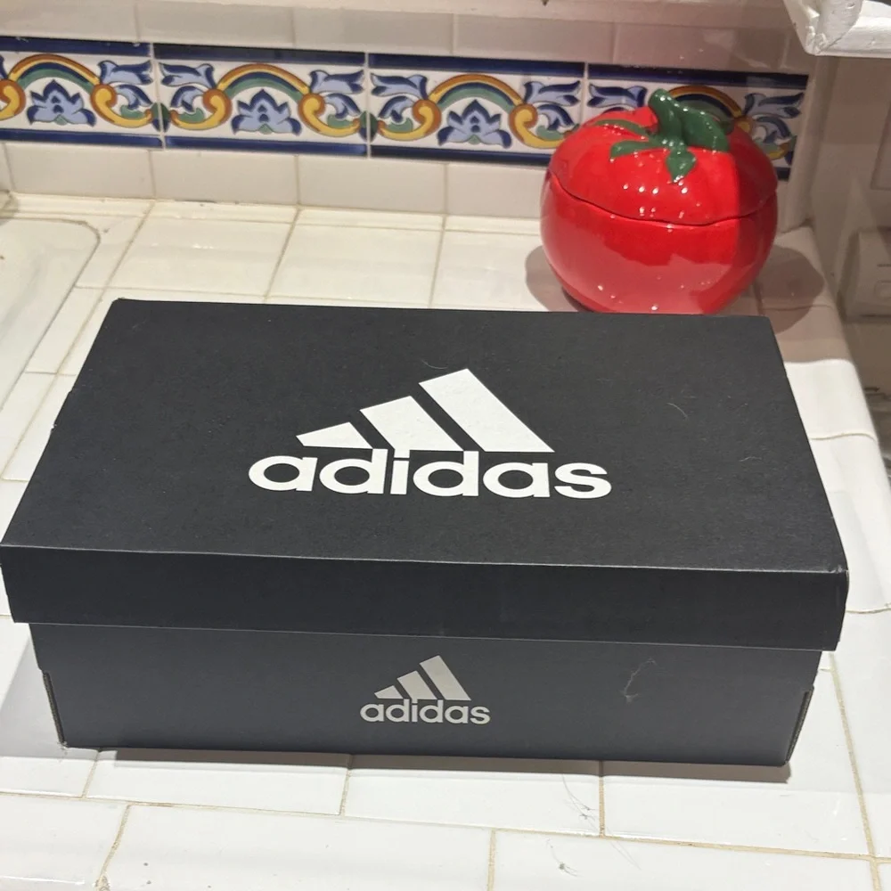 BRAND NEW Adidas Taekwondo Mei Shoes / Ballet Sneakers - Picture 4 of 10